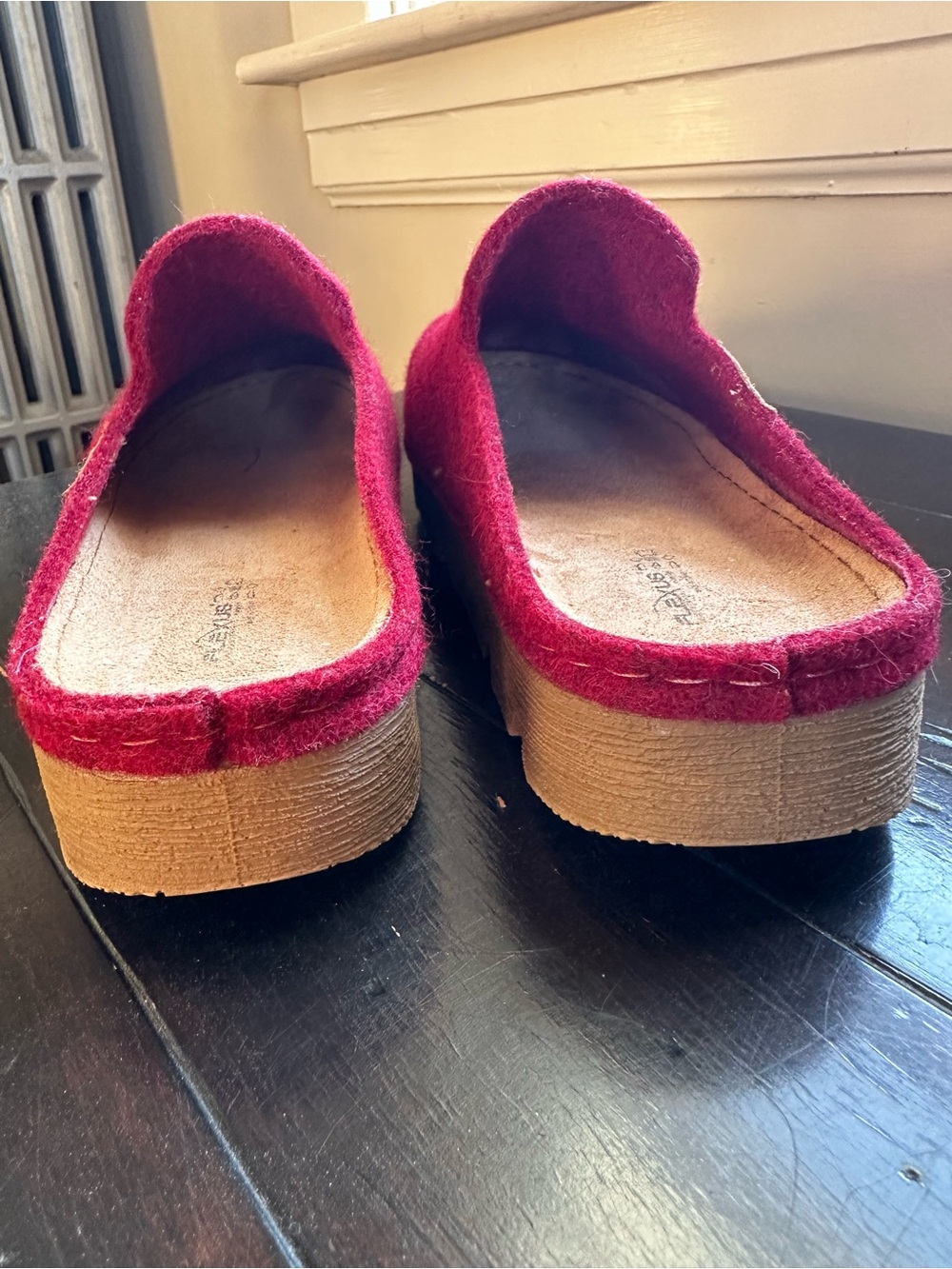 Flexus by Spring Step Cloggish Wool Felt Platform Clogs Slippers Red 38 US 7.5 - Picture 4 of 9